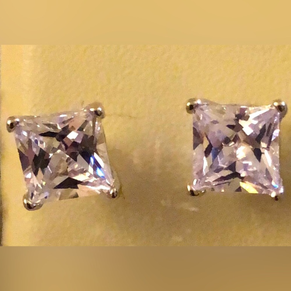 NWT Banter square stud earrings